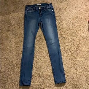 light wash skinny jeans
